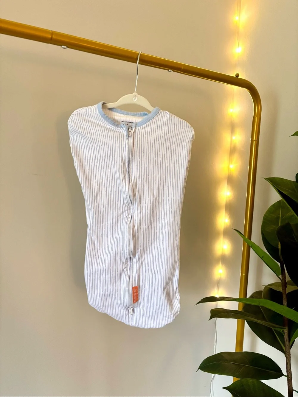 Swaddle me Baby Sleeveless Zip-Up Sleep Sack - Light Blue Stripe